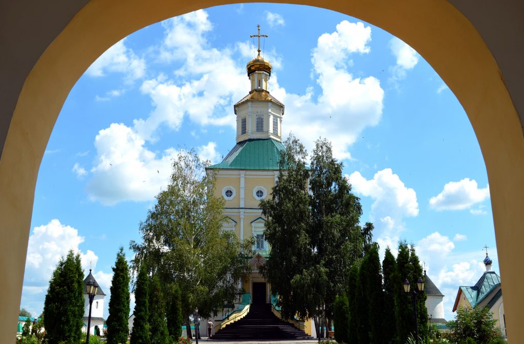 Макаровский монастырь